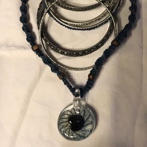 Glass pendant necklace w/ bangles